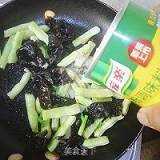 白露到农家小炒做起来的做法步骤：7