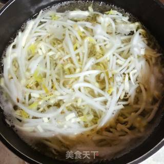鲜虾上汤干丝的做法步骤：3
