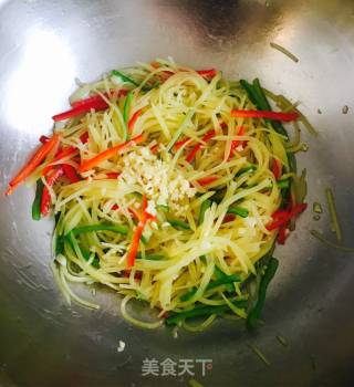 醋溜土豆丝的做法步骤：7