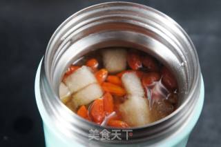 润燥清肺银耳枸杞梨子羹的做法步骤：5
