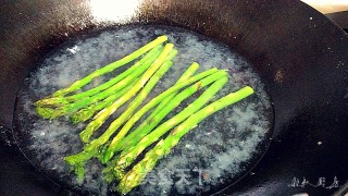 芦笋烩鸡片的做法步骤：5