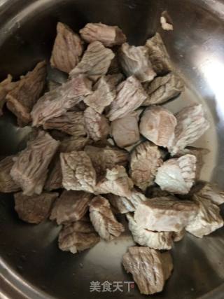 红烧牛肉的做法步骤：2