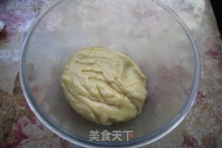 莲蓉蛋黄月饼的做法步骤：10