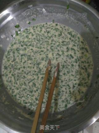韭菜鸡蛋煎饼的做法步骤：7