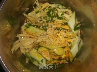 腐竹拌黄瓜的做法步骤：5