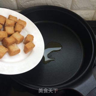 西兰花炒鱼豆腐的做法步骤：9