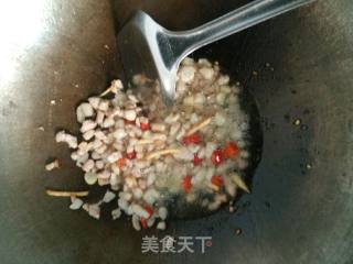 雪菜炒肉的做法步骤：5