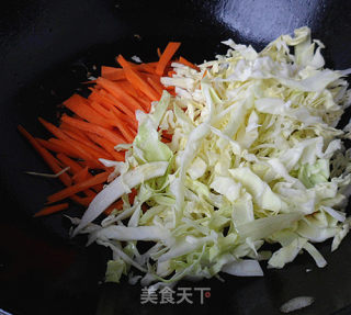 蚝油芹菜炒面的做法步骤：5