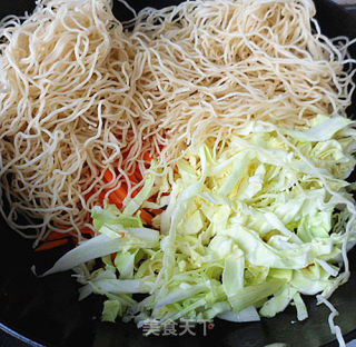蚝油芹菜炒面的做法步骤：6