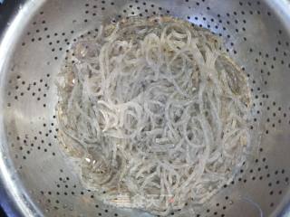 泡菜炒红薯粉的做法步骤：4