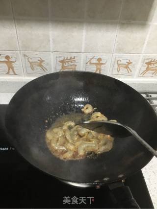 冬瓜炒大虾的做法步骤：3