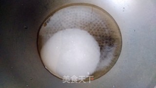 糖霜核桃仁的做法步骤：3