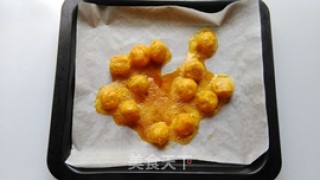 咸蛋黄菜肉大馄饨的做法步骤：6
