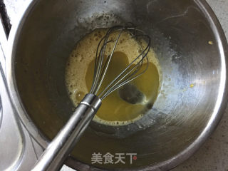 拉花纸杯蛋糕的做法步骤：2