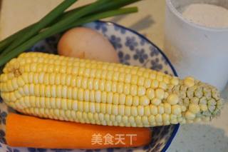 快手早餐——葱香嫩玉米饼的做法步骤：1