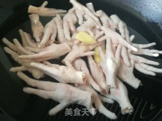 五香鸡爪的做法步骤：2