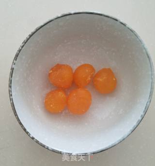 金沙玉米的做法步骤：1