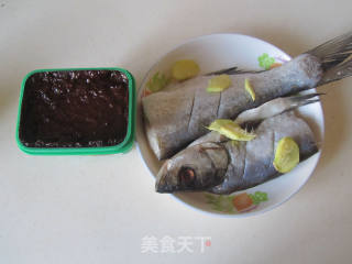 酱烧刁子鱼的做法步骤：1