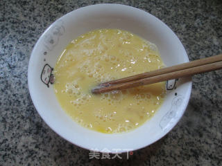 红椒鸡蛋炒绿豆芽的做法步骤：3