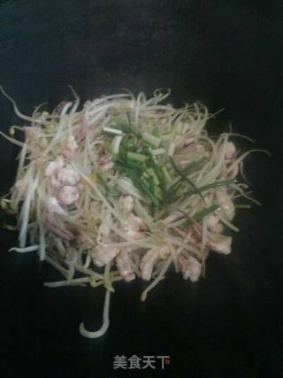 鱿鱼炒豆芽的做法步骤：5