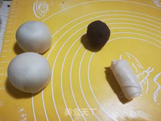 美味蛋黄酥(20个)的做法步骤：8
