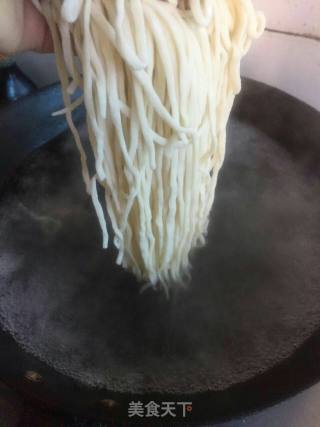 拌面条的做法步骤：1