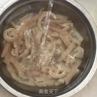 猪肉皮冻的做法步骤：4