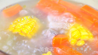 胡萝卜莲藕排骨汤  宝宝辅食，鲜甜营养好搭档的做法步骤：5