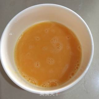 蛋皮炒韭菜的做法步骤：3