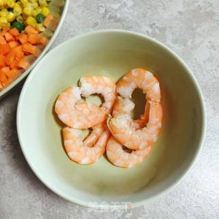 虾仁玉米三丁的做法步骤：3