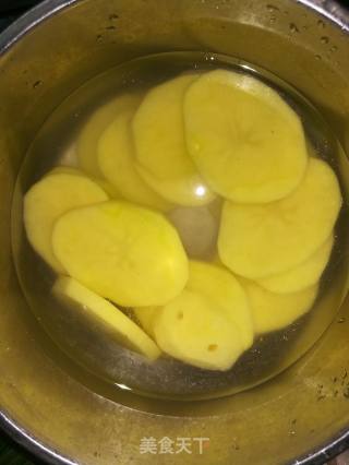 干锅土豆的做法步骤：2