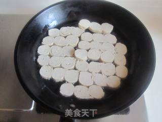 黄鱼烧霉千张的做法步骤：3