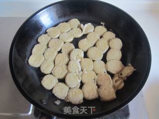 黄鱼烧霉千张的做法步骤：4