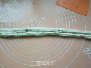 葱香手撕饼的做法步骤：8