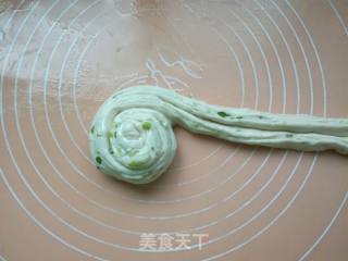 葱香手撕饼的做法步骤：9