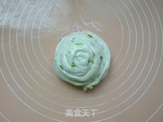葱香手撕饼的做法步骤：10