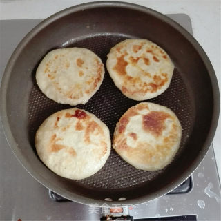 牛肉洋葱馅饼的做法步骤：8