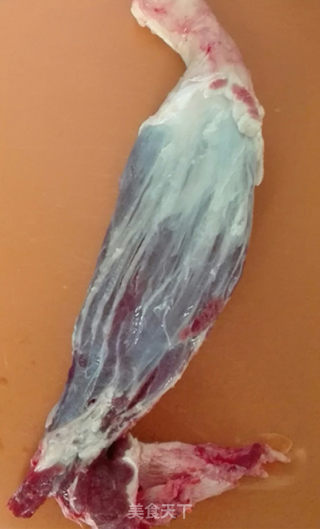 卤牛腱的做法步骤：1