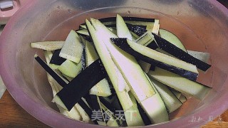 酥蒜脆茄的做法步骤：2