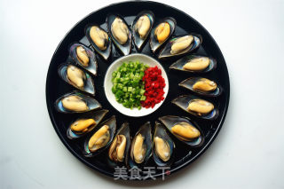 蛋黄烤海虹的做法步骤：3