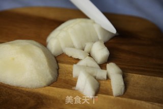 秋分养生粥：白梨鸡蛋鲜米粥的做法步骤：3