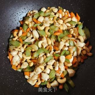 腰果鸡丁的做法步骤：14