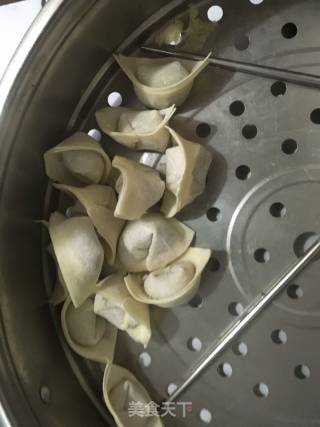 鸡蛋抱馄饨的做法步骤：1