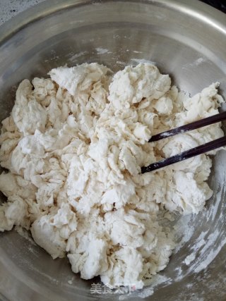 鲜肉小白菜馅饼的做法步骤：2