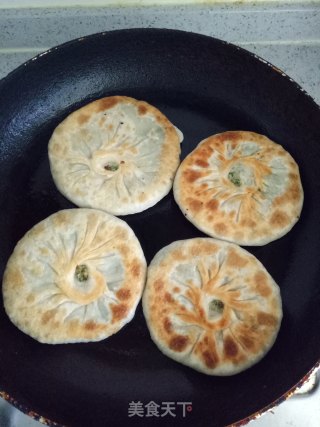 鲜肉小白菜馅饼的做法步骤：17