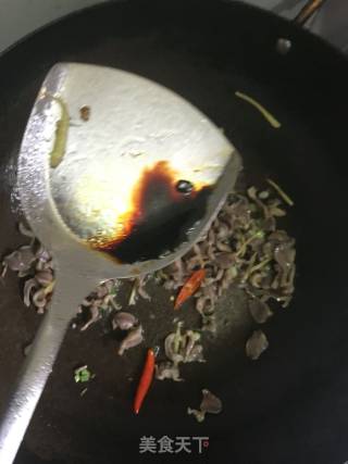 辣炒鸡胗的做法步骤：9