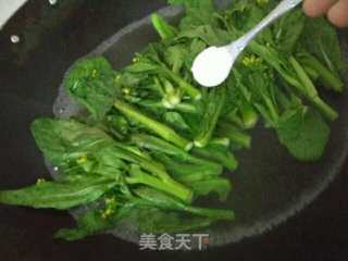 盐水菜心的做法步骤：3