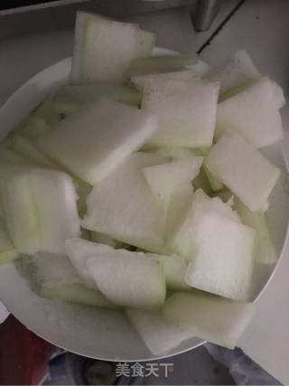 冬瓜炒豆芽的做法步骤：2