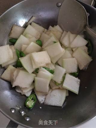 冬瓜炒豆芽的做法步骤：5