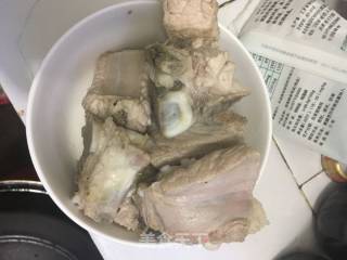 排骨鲜虾粥的做法步骤：4
